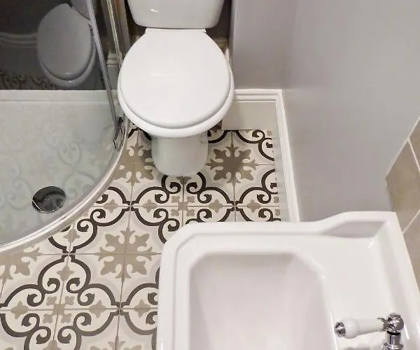 Bed & Breakfast Rosalind House 4*