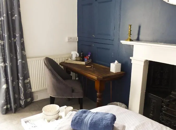 Bed & Breakfast Rosalind House 4*