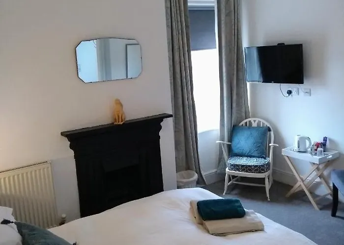 Rosalind House Bed & Breakfast 4*