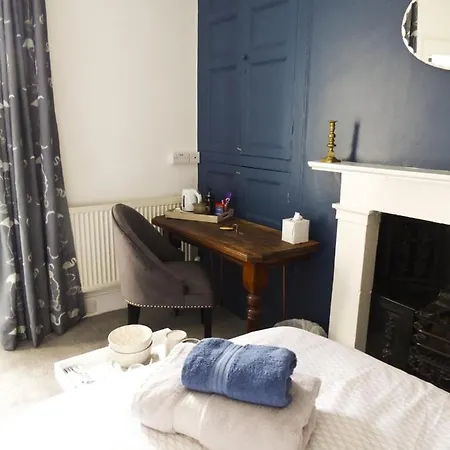 Bed and Breakfast Rosalind House *
